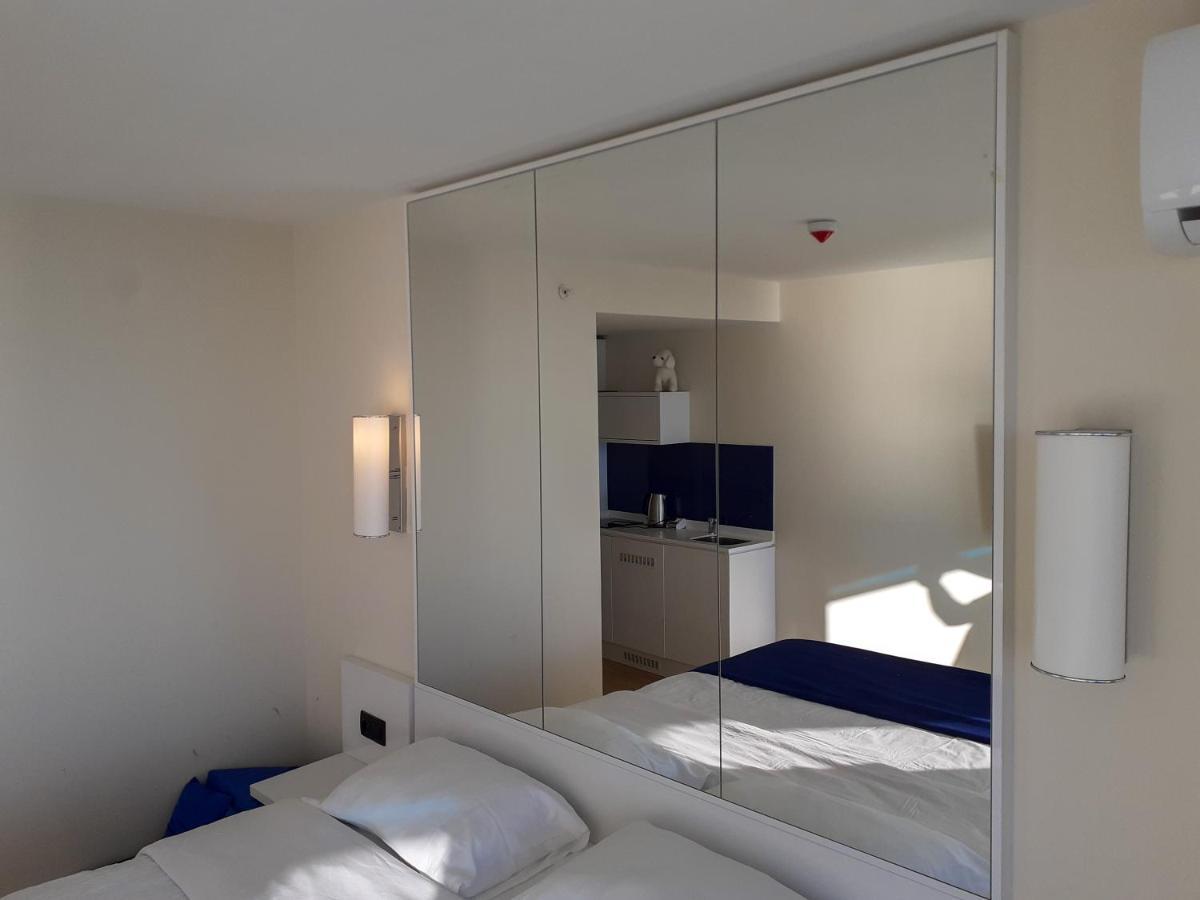 Only Front Sea View, No Side View, Wonderful Panorama, High Floor, Location Guarantee Aparthotel Batumi Exterior foto